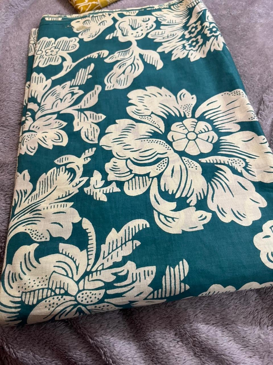 CAMBRIC COTTON PRINT (BIG PANNA)